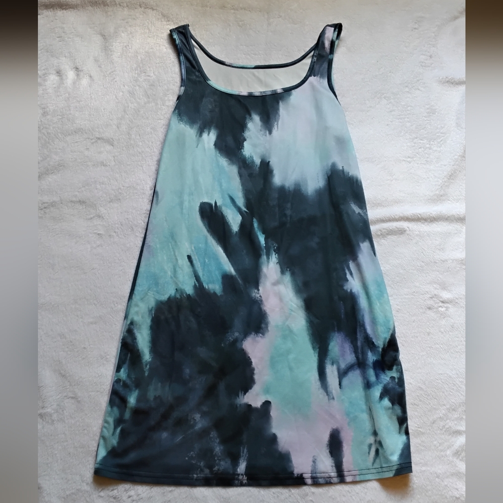 💥💥5 for 10❤❤ be sure to bundle Elegant Tie-Dye Mini Dress
